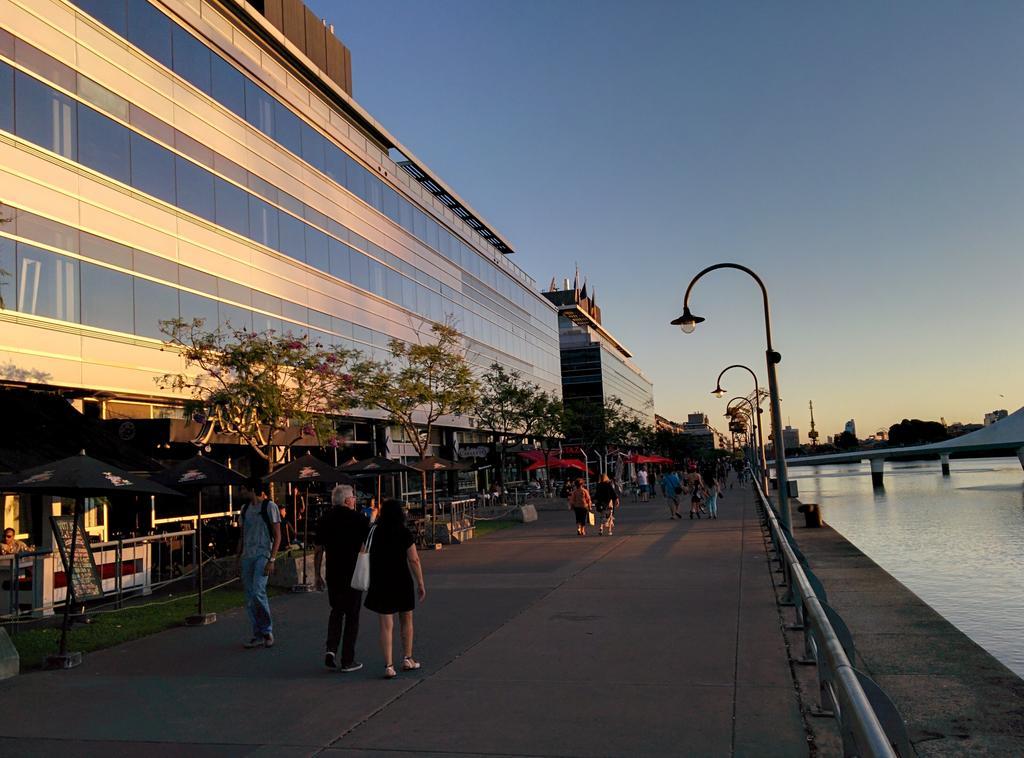 Apartamento Edificio Crucero Buenos Aires Exterior foto